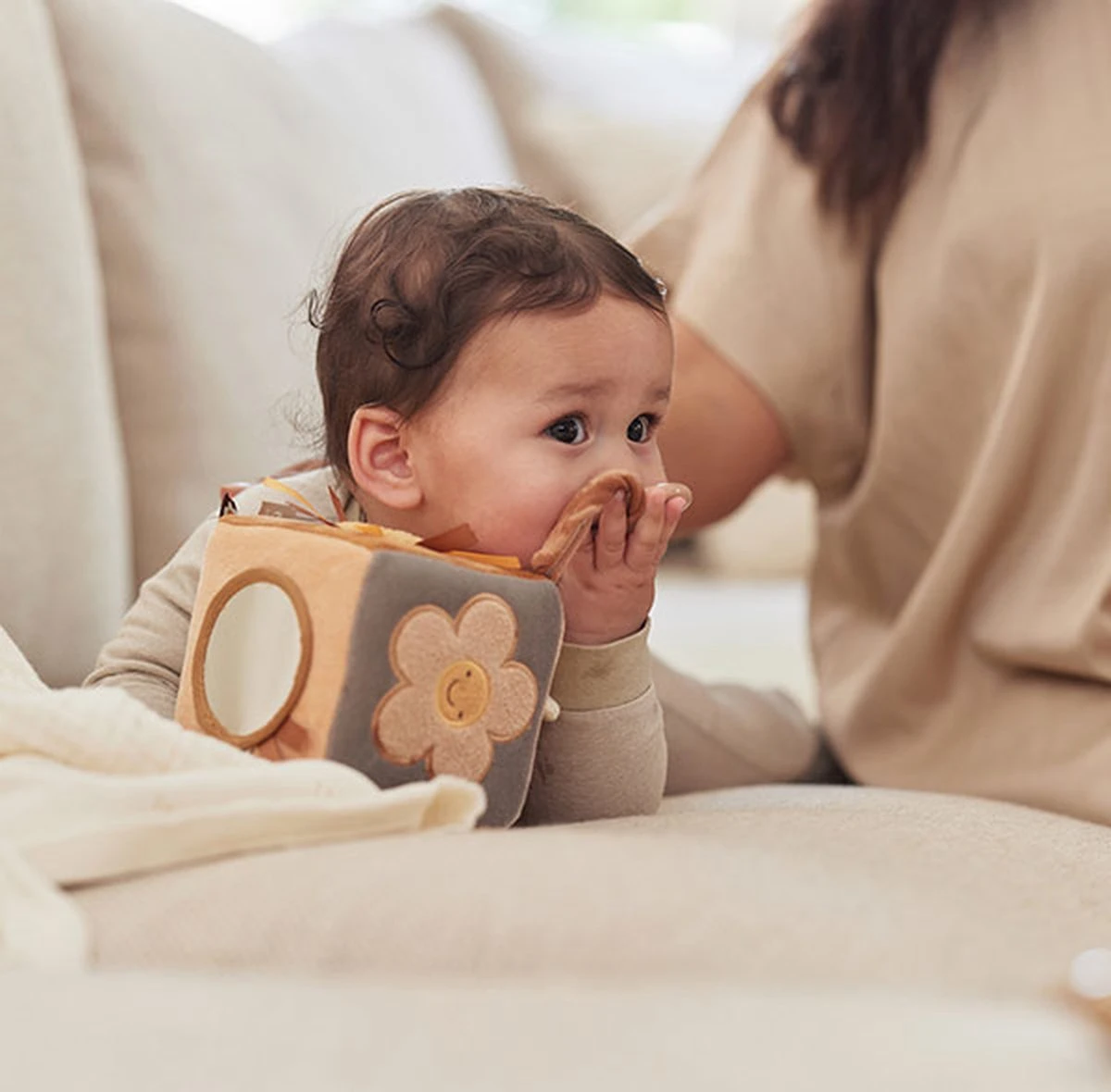 Jollein Activiteitenkubus - Spring Garden 5 Jollein Activiteitenkubus - Spring Garden - Afbeelding 3