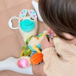 Playgro Activiteitenvriend Lama Lupe -Auto Zit Verkoop 1200x1200 1027
