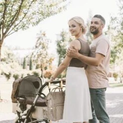 LifeGoods Luiertas Rugzak - Incl. Buggy En Kinderwagen Haken - Complete Set - 23.8 L - Grijs -Auto Zit Verkoop 1200x1200 290