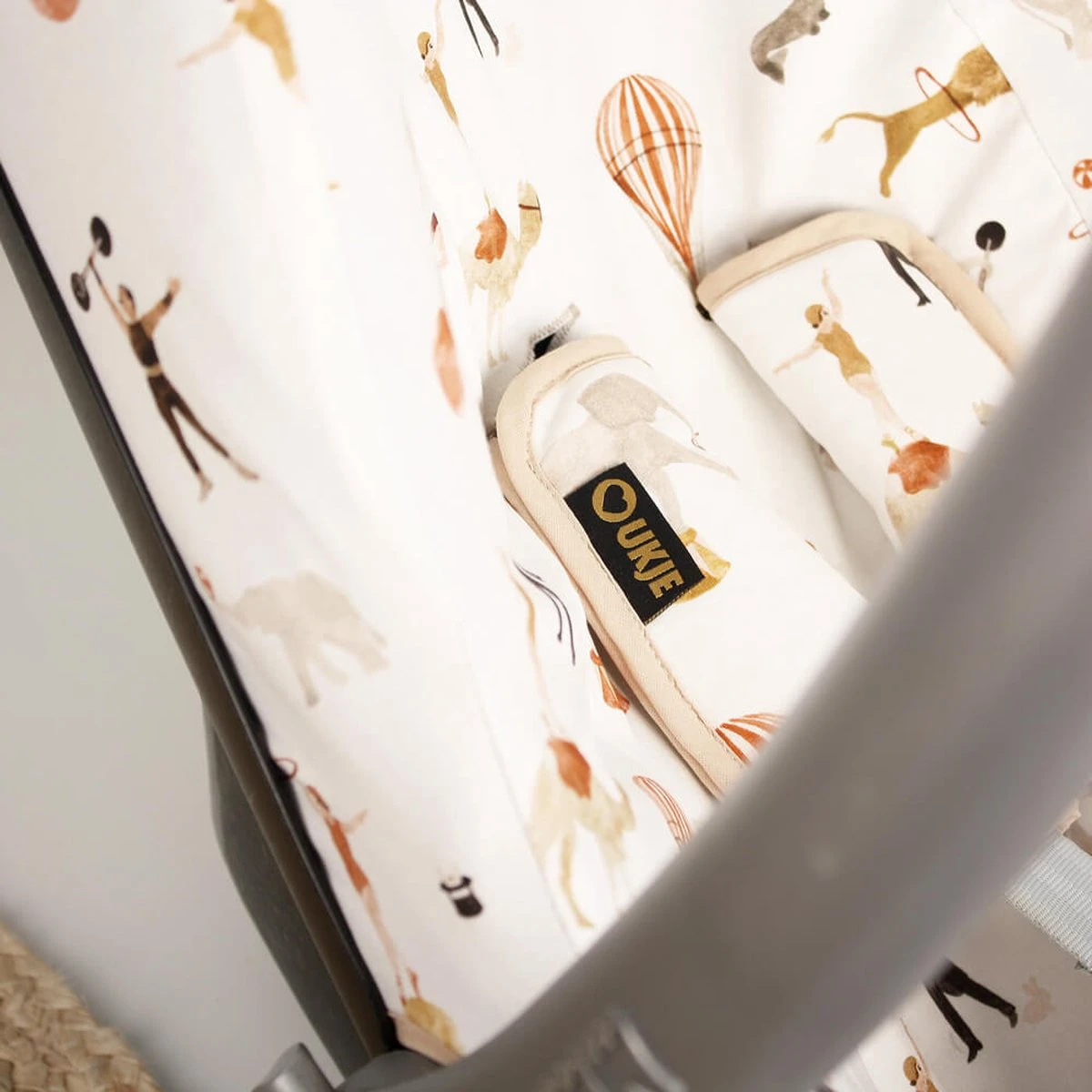 Hoes Zomerhoes Autostoelhoes Voor Maxi-Cosi Cabriofix, Citi En Pebble - Circus 4 Hoes Zomerhoes Autostoelhoes Voor Maxi-Cosi Cabriofix, Citi En Pebble - Circus - Afbeelding 2