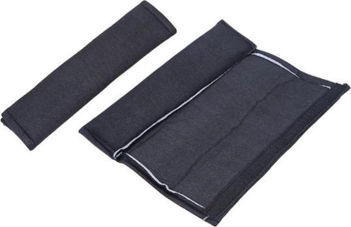 Merkloos Gordelbeschermer - Gordelhoes - Gordelbeschermhoes - Extra Zacht Gordelkussen Voor Kinderen - Gordelhoezen - Zwart 1st 3 Merkloos Gordelbeschermer - Gordelhoes - Gordelbeschermhoes - Extra Zacht Gordelkussen Voor Kinderen - Gordelhoezen - Zwart 1st