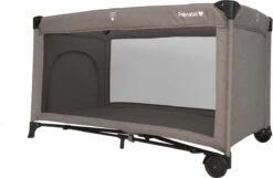 Prénatal Luxe Campingbedje Met Bodemmatras - Inclusief Draagtas - Inklapbaar Baby Campingbed - Met Wieltjes En Kruipluik - 120 X 60 Cm - Taupe Bruin -Auto Zit Verkoop 1200x784