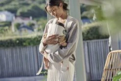 BabyBjörn Draagzak Mini - 3D Jersey - Lichtbeige -Auto Zit Verkoop 1200x800 186