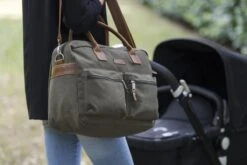 Kidzroom Vision Of Love Luiertas - Groen - Verschoonmatje - Verstelbare Schouderband 16 Kidzroom Vision Of Love Luiertas - Groen - Verschoonmatje - Verstelbare Schouderband -Auto Zit Verkoop 1200x800 61