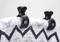 Lodger Kinderwagenaccessoire - Swaddle Clips - Zwart - 2 Stuks 7 Lodger Kinderwagenaccessoire - Swaddle Clips - Zwart - 2 Stuks -Auto Zit Verkoop 1200x840