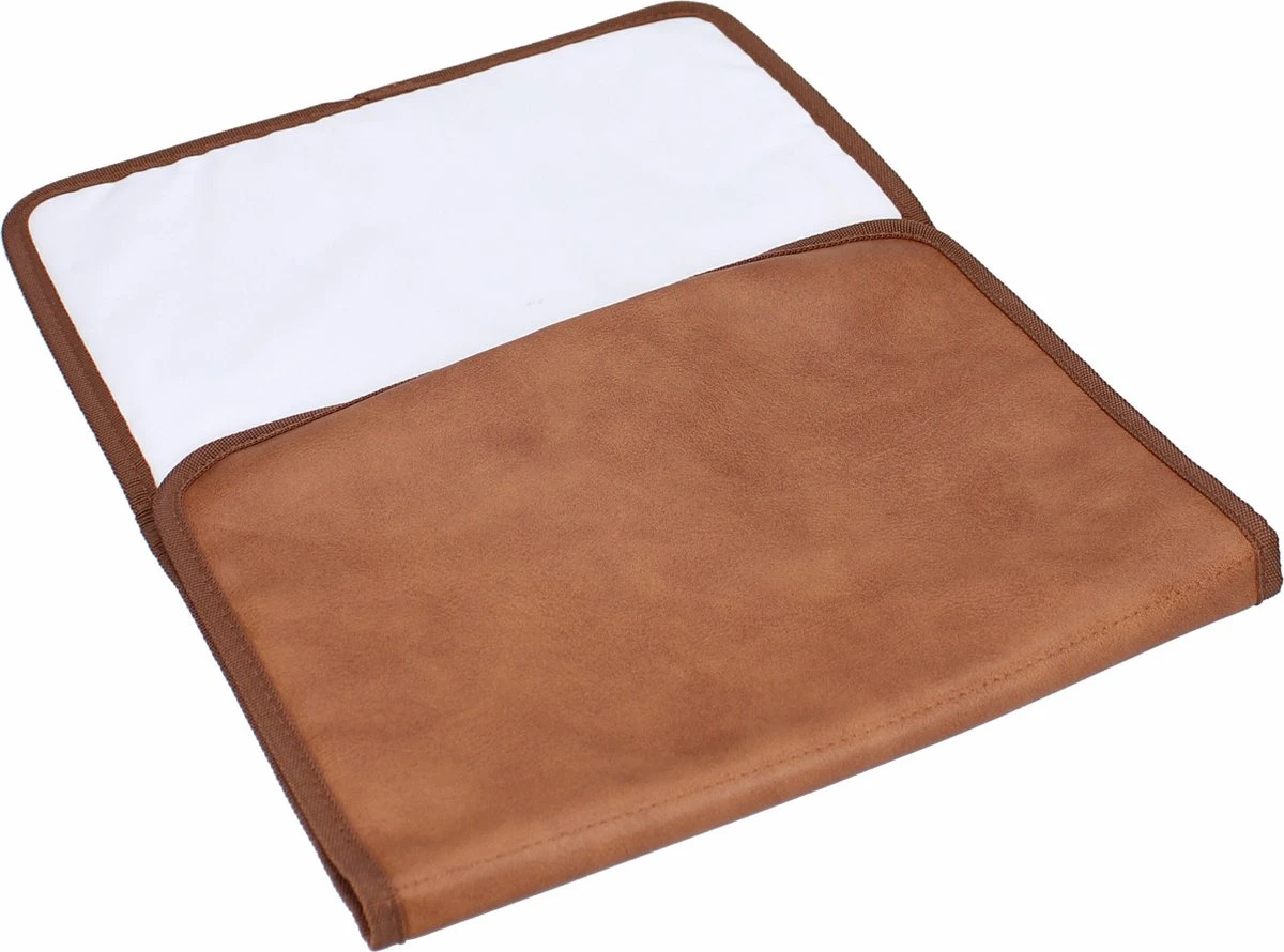 Kidzroom Vision Of Love Luiertas - Bruin - Verschoonmatje - Versteldbare Schouderband 21 Kidzroom Vision Of Love Luiertas - Bruin - Verschoonmatje - Versteldbare Schouderband - Afbeelding 19