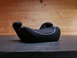 Zitverhoger Auto - Stoelverhoger - Autostoel - Booster - Zwart -Auto Zit Verkoop 1200x900 2