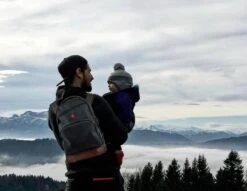 Stoere Luiertas - Rugzak - Inclusief Verschoningsmatje - Zwart -Auto Zit Verkoop 1200x926