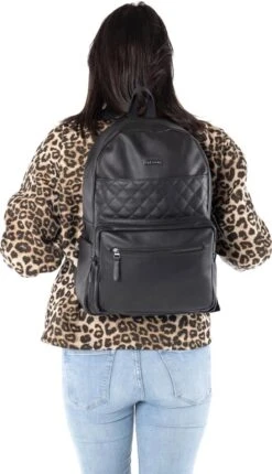 Kidzroom Popular Luiertas Rugzak - Zwart - Verschoonmatje - Flessenhouder 29 Kidzroom Popular Luiertas Rugzak - Zwart - Verschoonmatje - Flessenhouder -Auto Zit Verkoop 689x1200 1