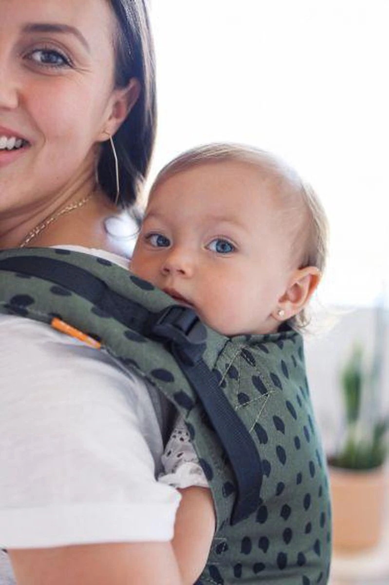 Tula Free To Grow Emerge Ergonomische Draagzak - Vanaf ‘geboorte’ Te Gebruiken - Makkelijk Verstelbaar - Comfortabel Voor Ouder En Kind 7 Tula Free To Grow Emerge Ergonomische Draagzak - Vanaf ‘geboorte’ Te Gebruiken - Makkelijk Verstelbaar - Comfortabel Voor Ouder En Kind - Afbeelding 5