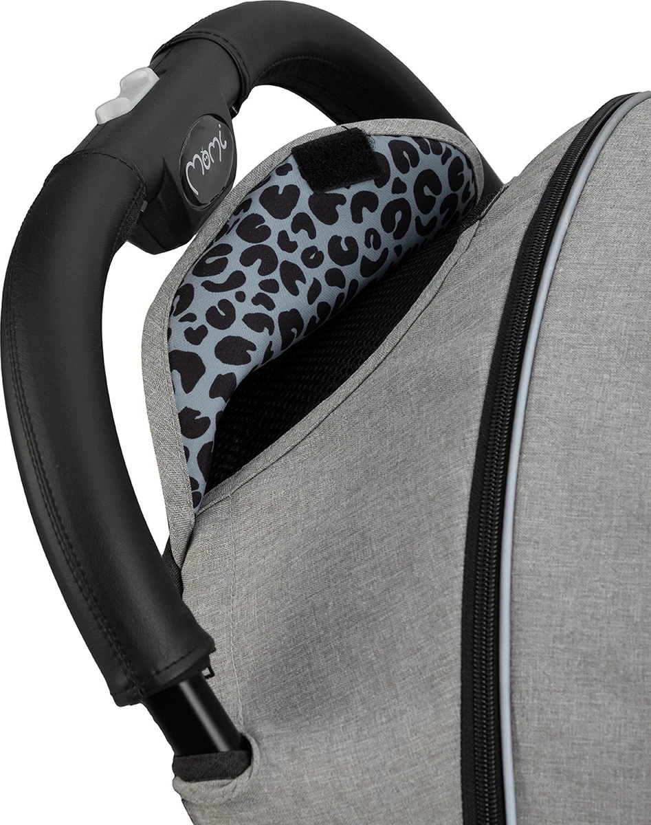 MoMi Wandelwagen - Compacte Lichtgewicht Buggy - Estelle Dakar Met XXL Wielen & Zonnekap - Leopard - Grijs-Goud (geschikt Van 6mnd - 22kg) 9 MoMi Wandelwagen - Compacte Lichtgewicht Buggy - Estelle Dakar Met XXL Wielen & Zonnekap - Leopard - Grijs-Goud (geschikt Van 6mnd - 22kg) - Afbeelding 7