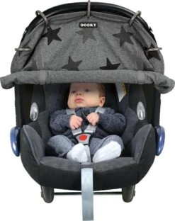 Dooky Universal Cover Zonnescherm Kinderwagen - Grey Stars 22 Dooky Universal Cover Zonnescherm Kinderwagen - Grey Stars -Auto Zit Verkoop 950x1200 2